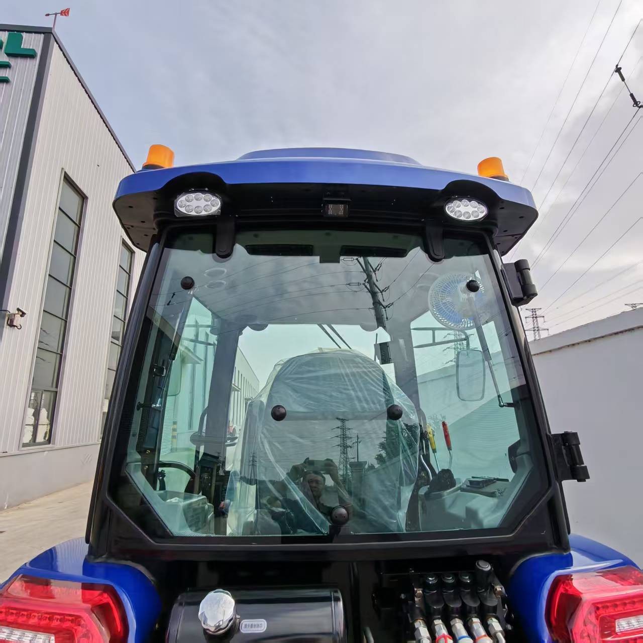 DN804–B–80HP–TB Platform